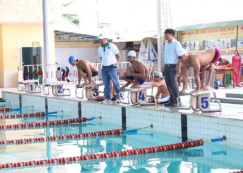 VĐV Nguyễn Thành Trung (đường đua số 5) đội tuyển Bơi lội khuyết tật Cần Thơ thi đấu tại Giải Bơi lội và Điền kinh dành cho người khuyết tật năm 2019.