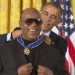 Tổng thống Mỹ Obama tặng Huân chương nhân dịp Stevie Wonder 70 tuổi và tôn vinh ông là người hùng âm nhạc