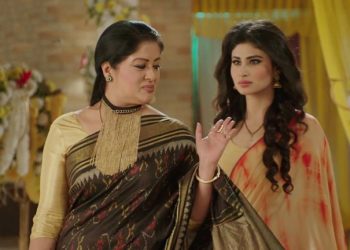 Sudha Chandran trong phim "Xà nữ báo thù". Ảnh: ĐLP.