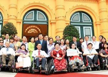 Người khuyết tật