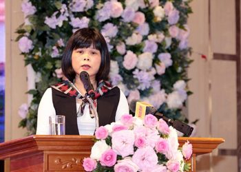 Bà Phạm Thị Lan – Chuyên gia Quyền trẻ em UNICEF Việt Nam chia sẻ một số thách thức trong việc cung cấp các dịch vụ đối với NKT/Trẻ khuyết tật.