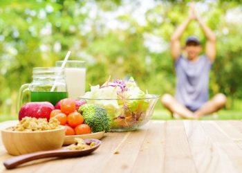 Chế độ dinh dưỡng phù hợp sẽ tăng hiệu quả khi tập Yoga.