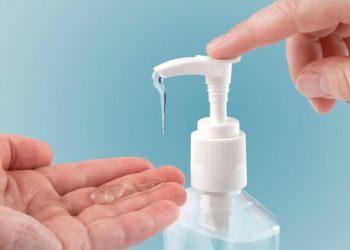 Chất khử trùng tay. 