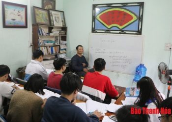  Lớp dạy kèm học sinh đang học lớp 12 của anh Nguyễn Tuấn Hùng.