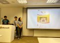 Chị Ngô Thị Thái và thành viên nhóm MTI Technology trình bày sáng kiến Smile (Goodluck MTV). Sáng kiến này cũng vừa được UNDP Việt Nam và chương trình hỗ trợ chuyên sâu từ Trung tâm Hỗ trợ Khởi nghiệp Sáng tạo Quốc gia vinh danh.