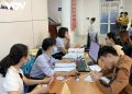 Người lao động và doanh nghiệp kết nối tại Phiên giao dịch việc làm.