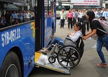 Xe buýt phục vụ người khuyết tật