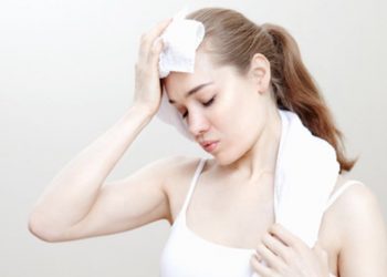 Cần tránh mất nước khi xông hơi.