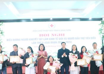 Các tập thể, cá nhân nhận giấy khen của Hội chữ thập đỏ tỉnh