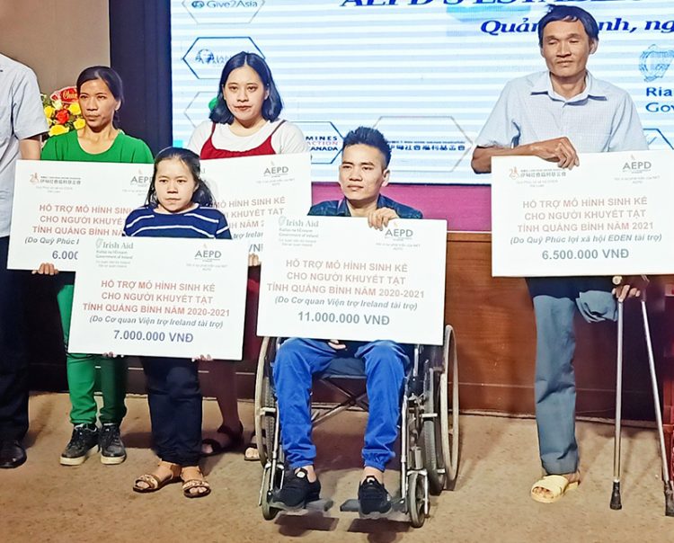 Tiếp lửa người khuyết tật vươn lên trong cuộc sống