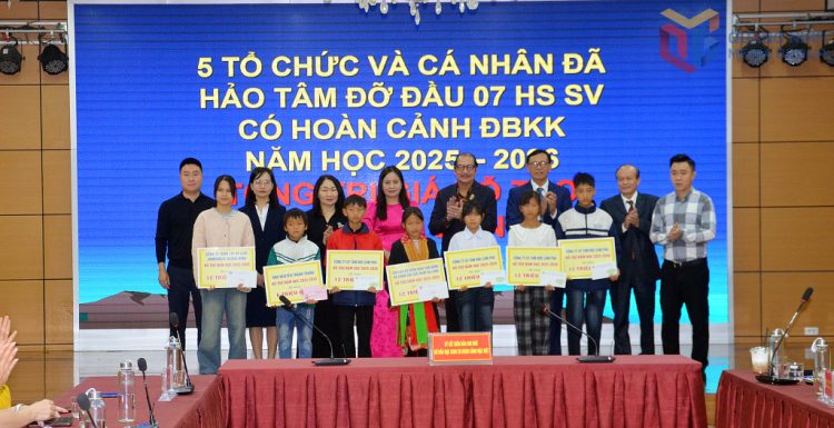 Chăm lo cho người khuyết tật và trẻ mồ côi