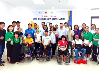 thắp lửa niềm tin cho người khuyết tật